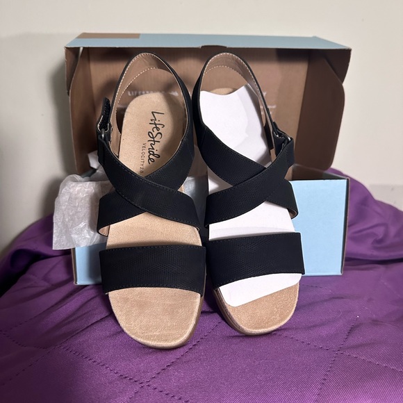 Stride rite black sandals size 7 - Picture 2 of 6